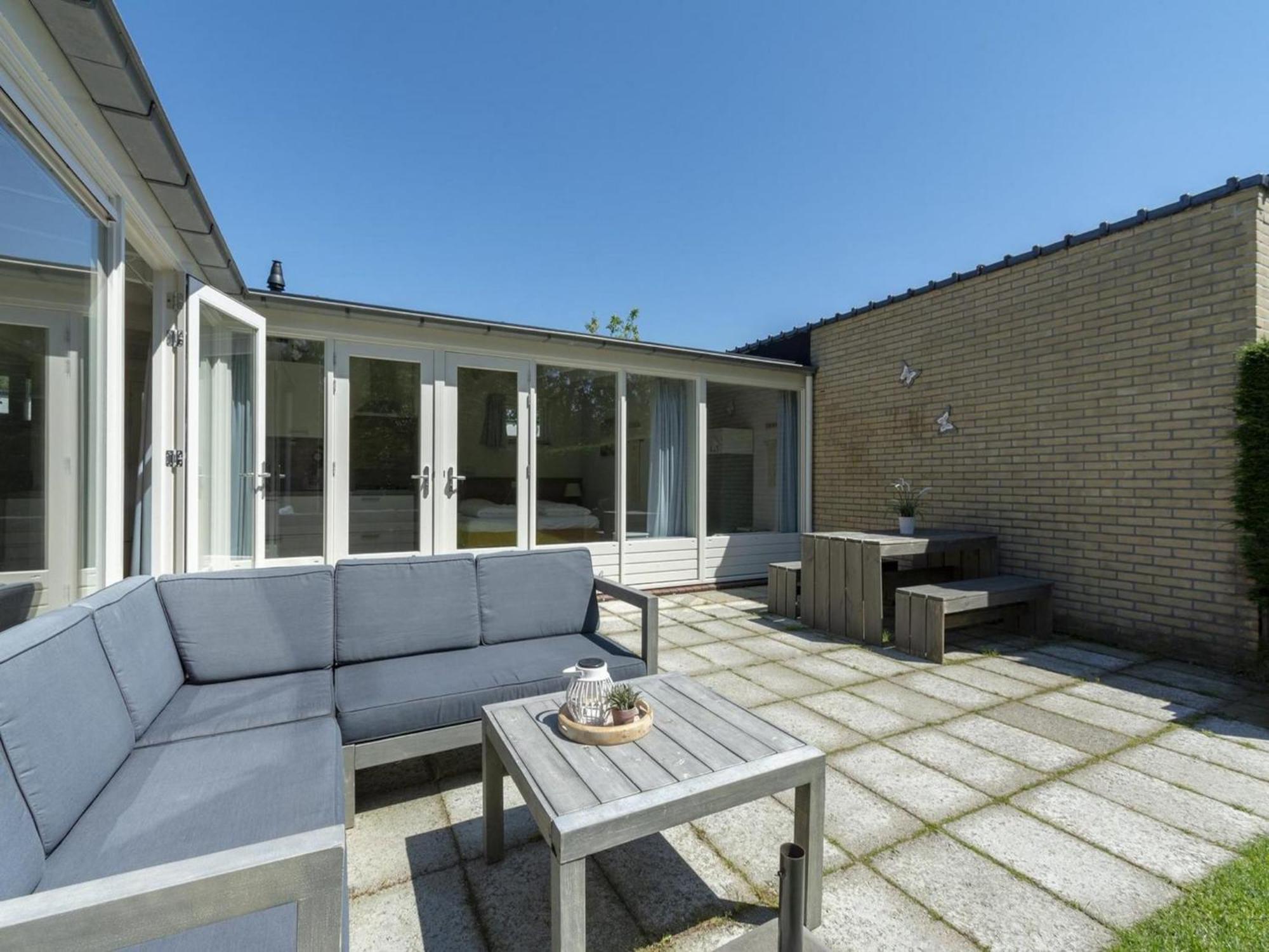 Cozy Bunglow With Garden Sint Maartensvlotbrug エクステリア 写真