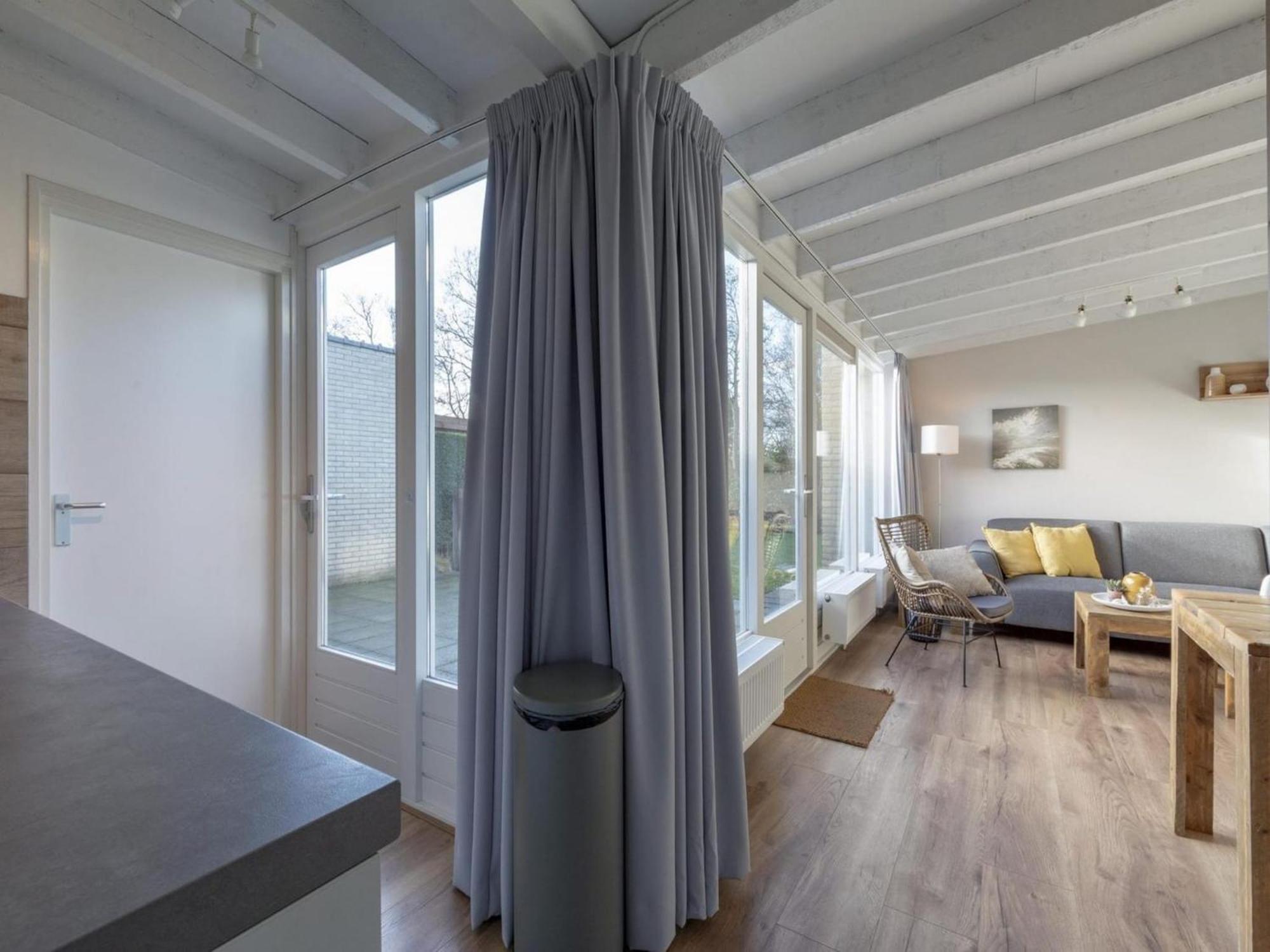 Cozy Bunglow With Garden Sint Maartensvlotbrug エクステリア 写真